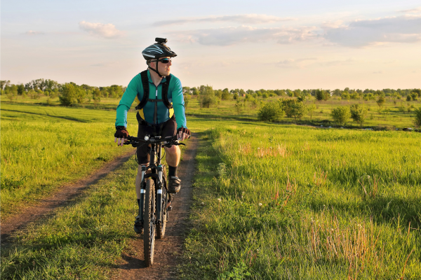 Um dia de cicloturismo no Brasil: rotina real na estrada